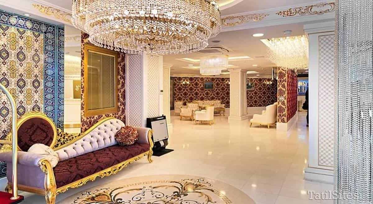 White Monarch Hotel